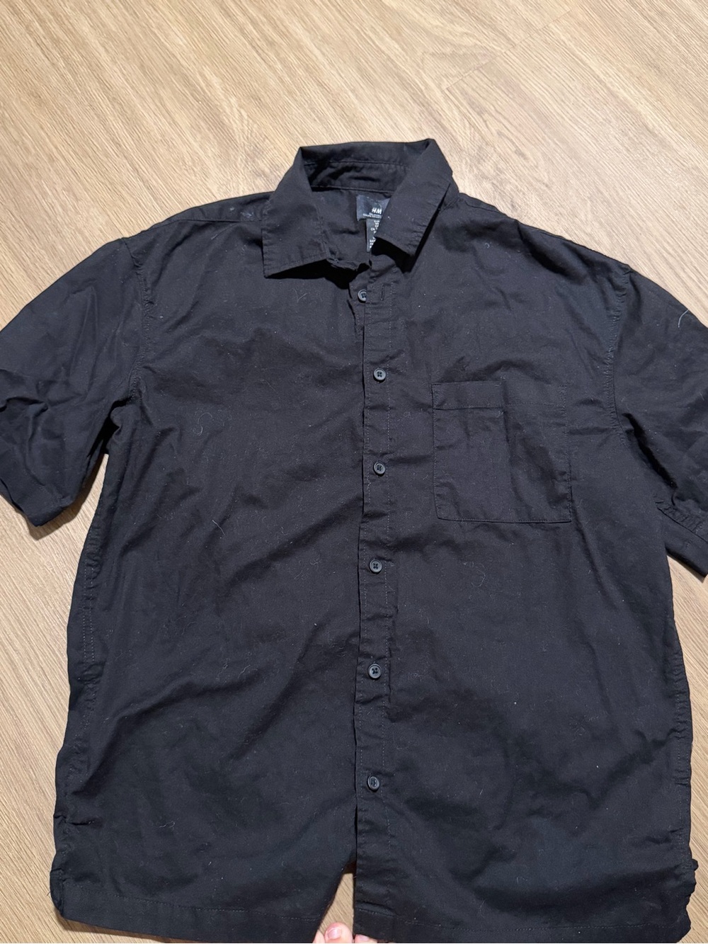 H&M Men's Black Short-Sleeve Button-Down Shirt